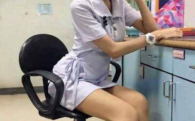 Thailand: Nurse forced to quit her job because being too sexy